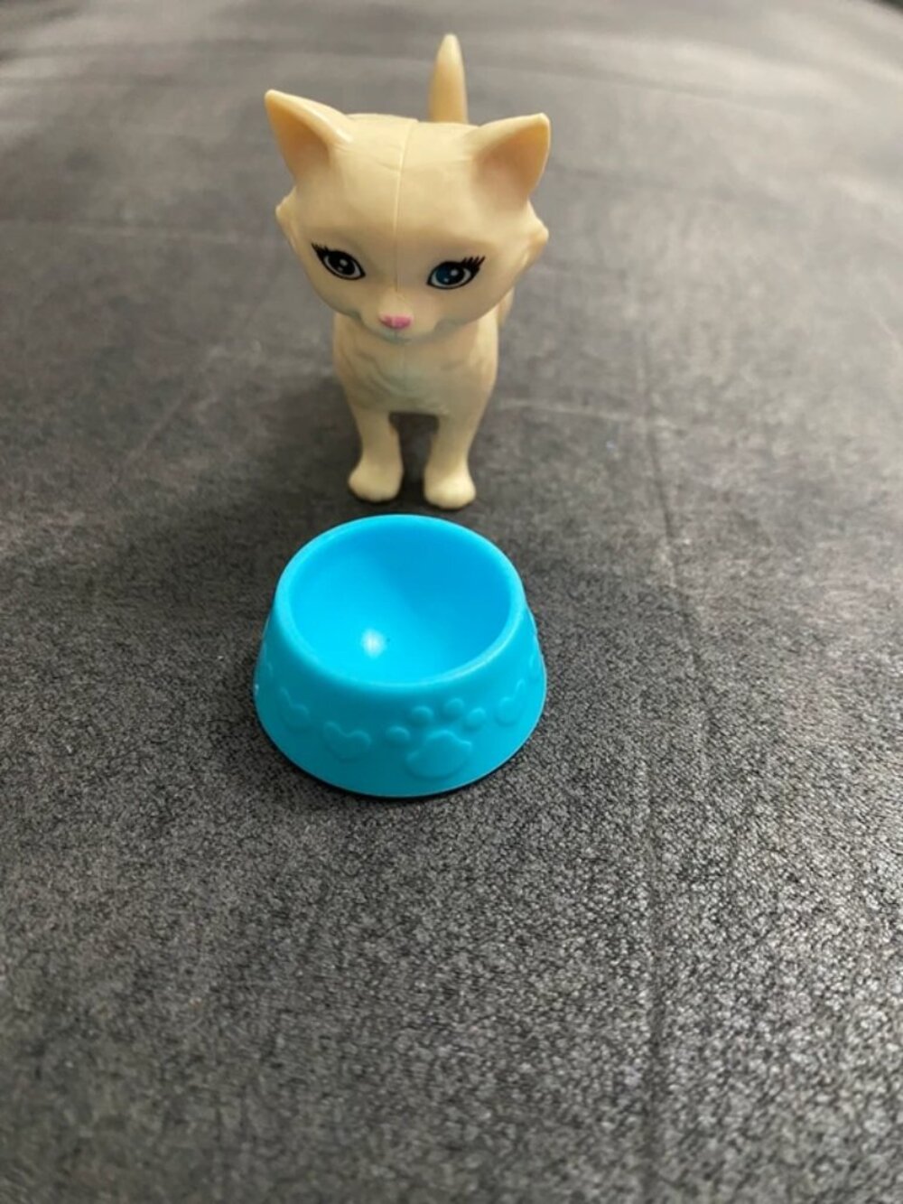 Cute Kitten Cat Figure with Blue Pet Bowl Toy